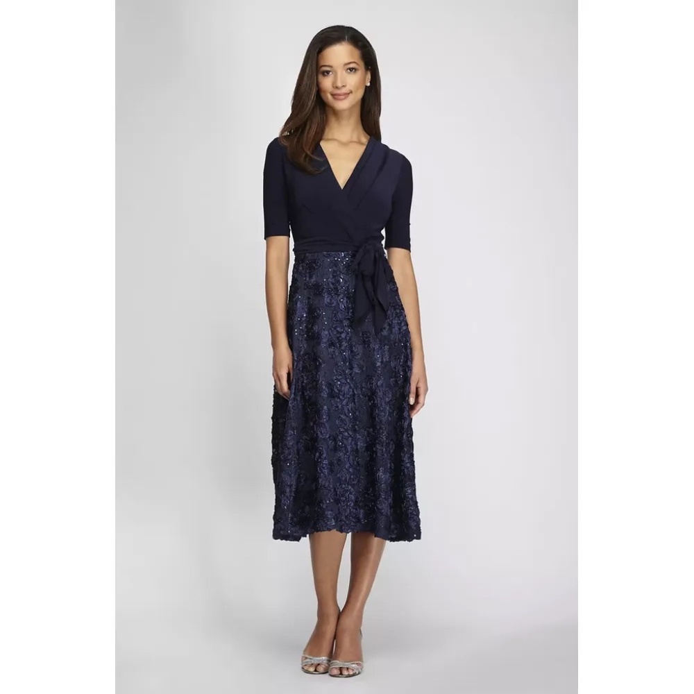 NWT Alex Evenings Sequin Lace and Jersey Fit-and-Flare Party Dress - size 18